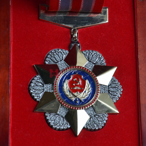 中共海南省國家安全廳委員會榮譽(yù)章定制